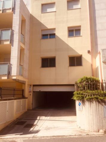 Cagliari Box Auto Garage in Autorimessa - Foto 2
