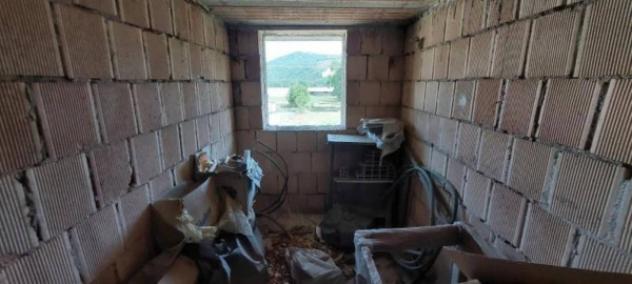 Immobile in asta di 162 m² con più di 5 locali in vendita a Montorio al Vomano - Foto 14