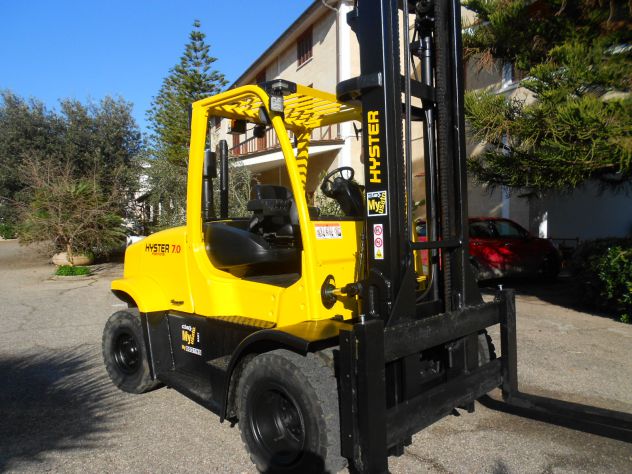 CARRELLO HYSTER