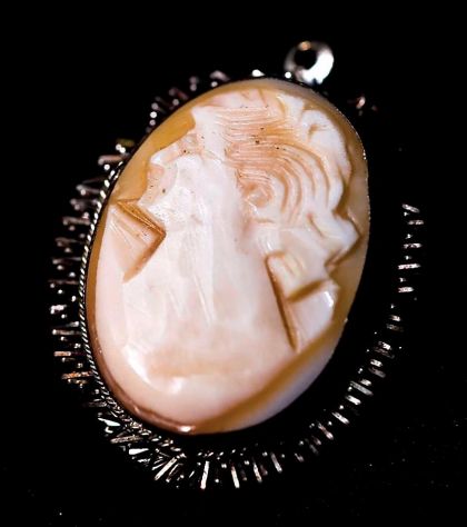 Cameo pendente montatura filigrana d'argento - Foto 3