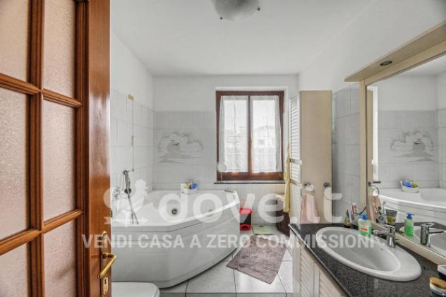 Villa di 277 m² con più di 5 locali in vendita a Arsago Seprio - Foto 20