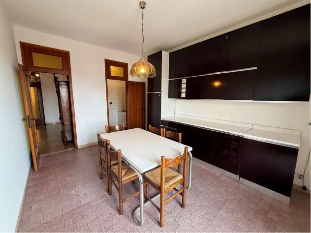 VA0326 - MODENA MUSICISTI – QUADRILOCALE CON 3 CAMERE, 2 BALCONI, CANTINA E GARAGE - Foto 8