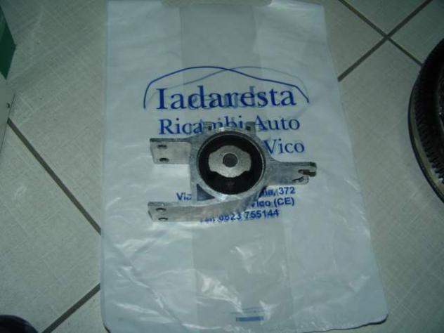 Supporto braccetto Anteriore Mercedes Classe A - B 2463330100
