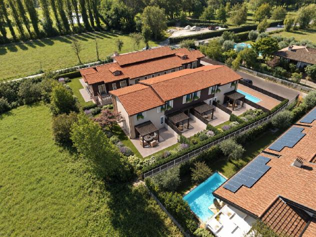 Villa o villino - Manerba del Garda . Rif.: 010 Manerba