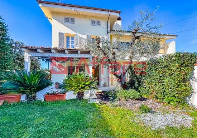 Villa in vendita a Montecatini-Terme 270 mq Rif: 1387541