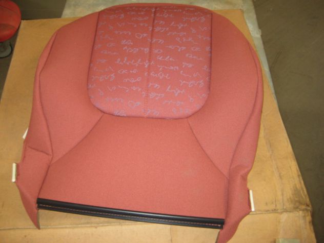 RIVESTIMENTO CUSCINO ANTERIORE SX MERCEDES CLASSE A W168 A689101046