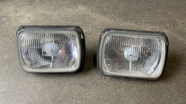 Fari anteriori Daihatsu Feroza del 1993