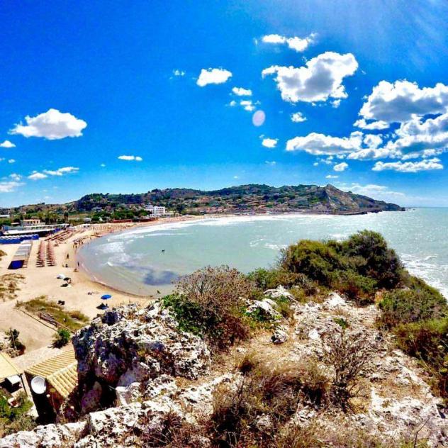 V003955 - VENDESI TERRENO 2500 MQ VISTA MARE