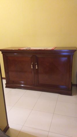 Foggia- madia/credenza in noce in stato perfetto - Foto 6