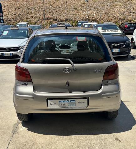 Toyota Yaris Tdi D-4D sol 5 porte 75 cv - Foto 8