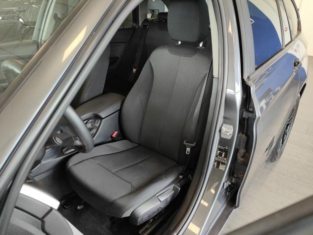 BMW Serie 3 318d Touring Bus.Adv. Navi Cruise Fari LED Euro 6 - Foto 4