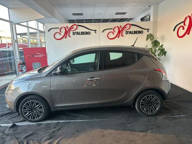 Lancia Ypsilon 1.0 FireFly 70cv Hybrid Gold - Foto 4