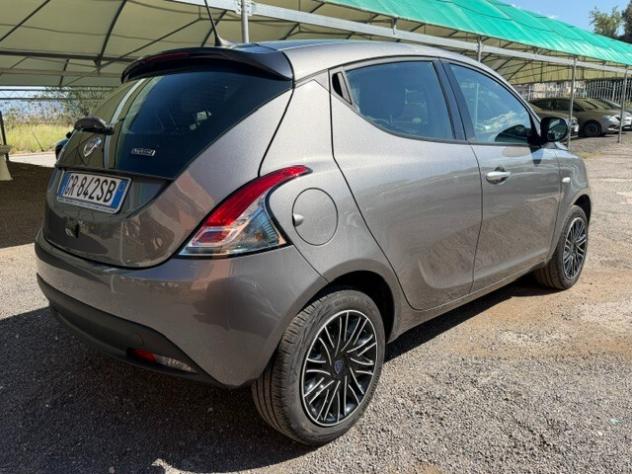 Lancia Ypsilon 1.0 FireFly 5 porte S&S Hybrid Gold Plus - Foto 6