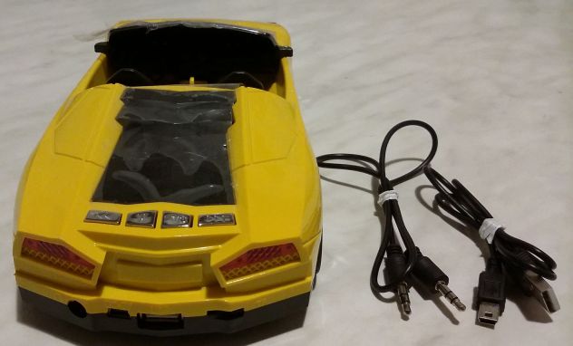 Altoparlante a forma di auto ricaricabile multifunzione tf/usb/fm/radio nuovo - Foto 2