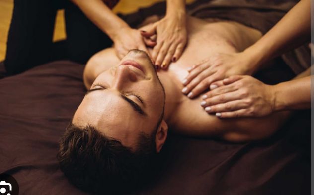 Massaggio a 4 mani tantra Tel:3513813886