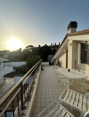 CASAL LUMBROSO GRAZIOSO BILOCALE ATTICO ARREDATO CON TERRAZZO - Foto 4