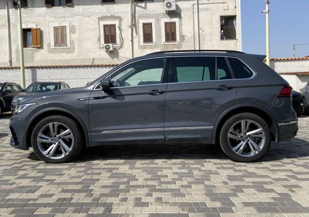 Volkswagen Tiguan R-Line 2.0 TDI 150CV DSG - Foto 7