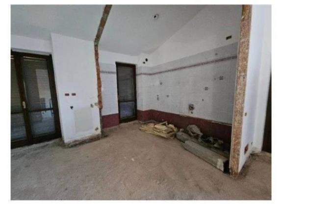 Immobile in asta di 274 m² con più di 5 locali e box auto doppio in vendita a Cesate - Foto 5