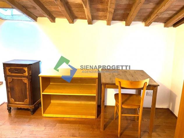 SIENA CENTRO STORICO – CONTRADA DEL BRUCO | APPARTAMENTO RISTRUTTURATO CON SOPPALCO - Foto 13