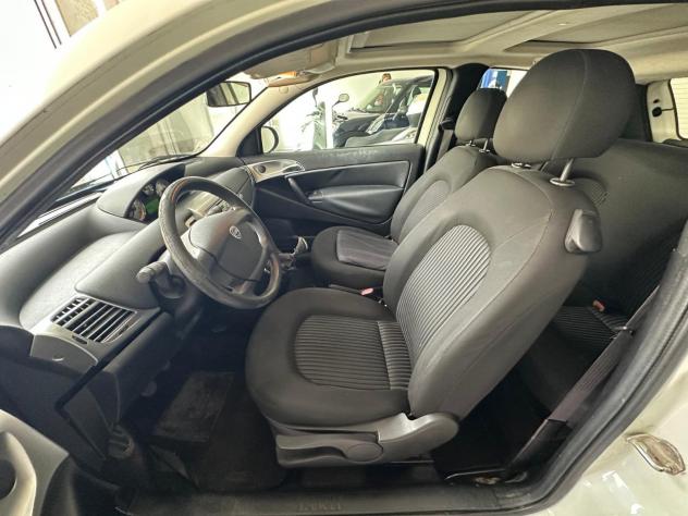 Lancia Ypsilon 2 serie 1.2 - Foto 7