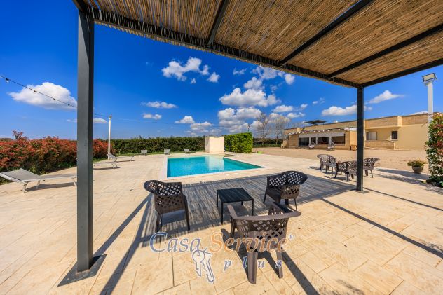 Villa con piscina e ampio giardino - Foto 10