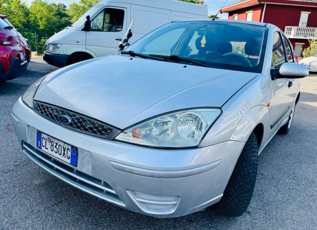 Ford Focus 1.8 TDCi (100CV) cat 5p. - Foto 2