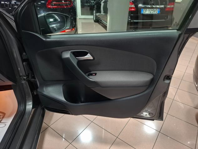 Volkswagen Polo 1.6 Highline BiFuel - Foto 10