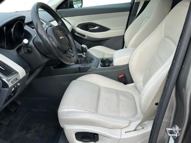 Jaguar E-Pace 2.0D i4 150cv S - Foto 9