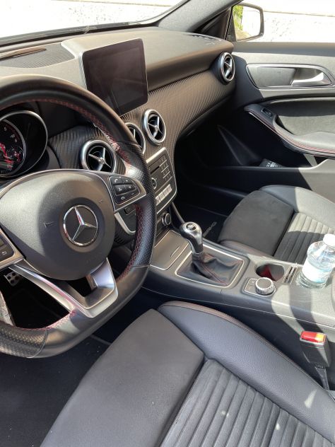 Mercedes-Benz Classe A 200 d Premium AMG - Foto 8