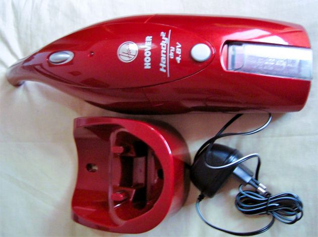 Aspirapolvere Hoover, batteria ricaricabile e alimentatore. - Foto 2