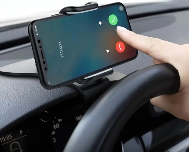 Supporto per smartphone da cruscotto automobile