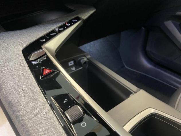 PEUGEOT 3008 1.2 Hybrid 145 e-DCS6 GT KM0 MY26 rif. 24108356 - Foto 8