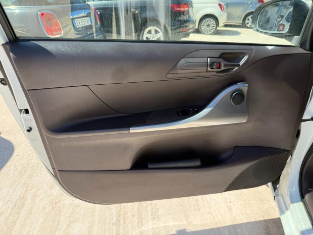 TOYOTA IQ 1.0 VVT-i CVT Multidrive - Foto 10