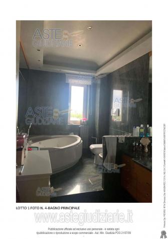 IMMOBILI-IMMOBILE RESIDENZIALE-Traversa III di Via Ludovico D'Angiò n. 22 - Foto 5