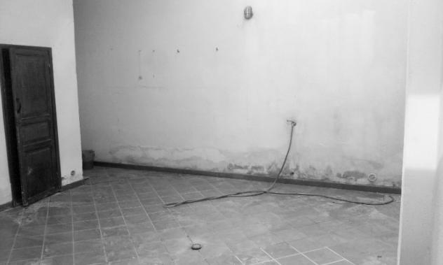 Via XX Settembre, p.t. mq 80ca due livelli con veranda interna, necessita di ristrutturazione. Euro 59 mila CL G - Foto 4