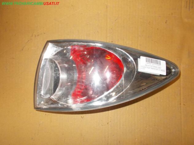 FANALE POST. PARTE EST. D. MAZDA 6 (GY)  Parti elettriche  Fanaleria  Fanali  Fanale post. sx. MAZDA - 6 - 01-09-2005 - 01-02-2008