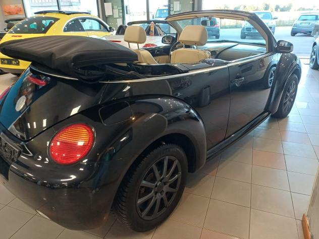 Volkswagen New Beetle 2.0 Cabrio - Foto 10