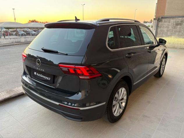 VOLKSWAGEN Tiguan 2.0 TDI 150 CV SCR DSG Life rif. 23947221 - Foto 5