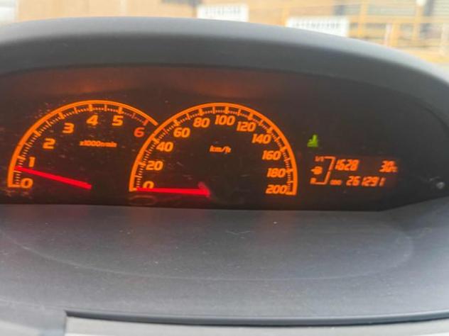 TOYOTA Yaris 1.4 D-4D DPF 5p Sol senza nessun lavoro da fare rif. 24026530 - Foto 8