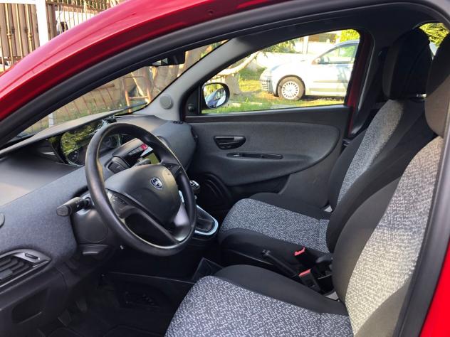 Lancia Ypsilon 1.2 69 CV 5 porte Gold KM 30000 - Foto 9