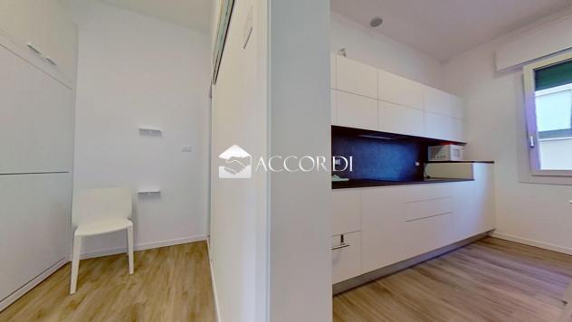 APPARTAMENTO INDIPENDENTE di 2 vani e di 45 mq (JESOLO) rif. DG030B