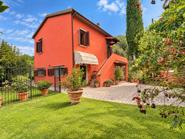 Villa in vendita a Montecastello - Pontedera 180 mq Rif: 1451385