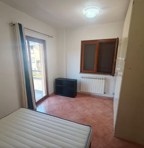 ACILIA BILOCALE CON POSTO AUTO - Foto 2