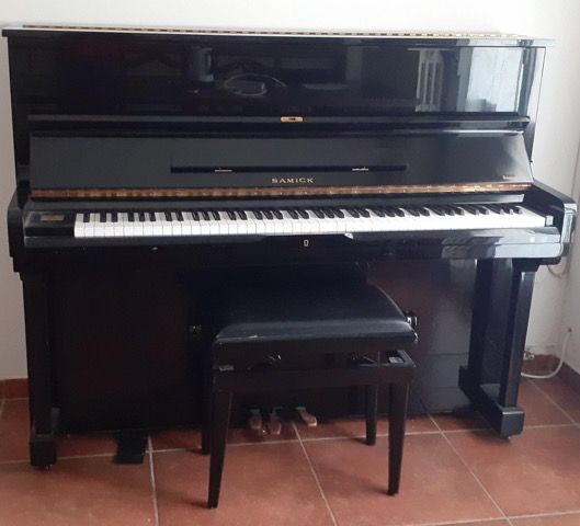 Vendo Pianoforte verticale Samick SU 118
