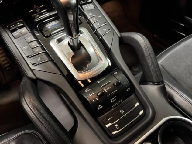 PORSCHE Cayenne 3.0 Diesel Platinum Edition +21"+SCARICHI+SOSP. rif. 23883069 - Foto 7
