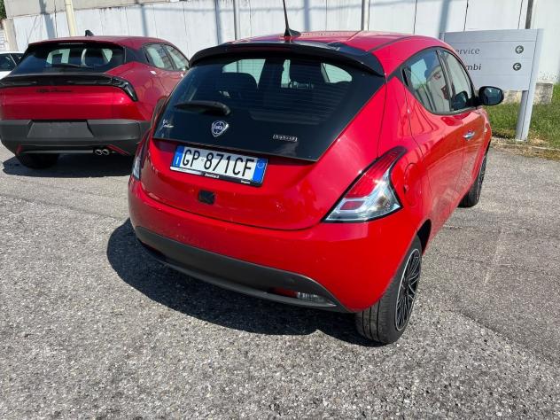 Lancia Ypsilon 1.0 FireFly 70cv Hybrid Gold - Foto 9