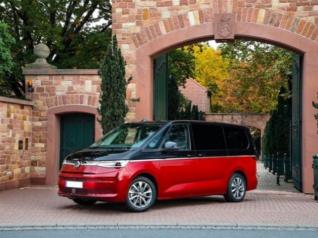 VOLKSWAGEN Multivan 1.4 TSI eHybrid Space rif. 23904319