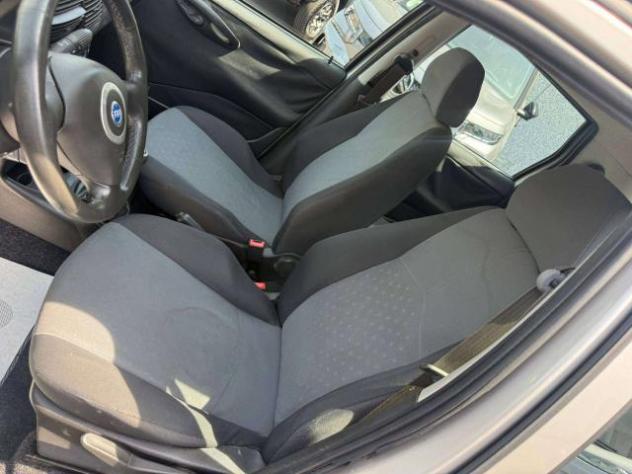 Fiat Punto 5p 1.2 16v Dynamic Clima NEOPATENTATI - Foto 7