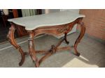 console marrone con specchio
