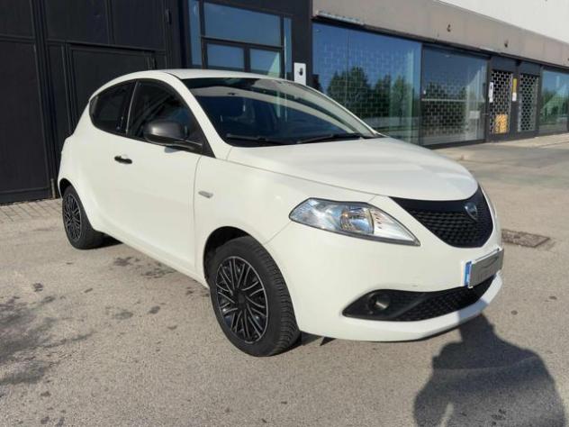 LANCIA Ypsilon 1.2 69 CV 5 porte Platinum rif. 23992034 - Foto 3